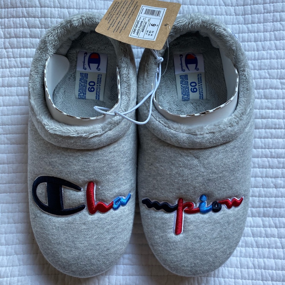 Champion Shuffle Script slippers